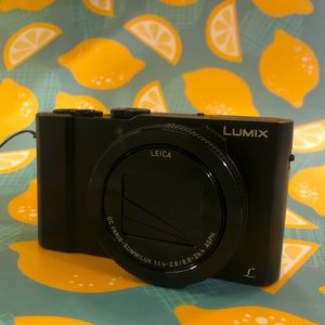 Panasonic Lumix DMC-LX10 (LX15 in some markets)